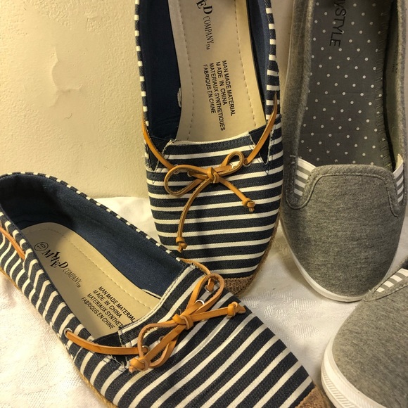 2 pairs of Size 10 Ladies Flats - Picture 3 of 16